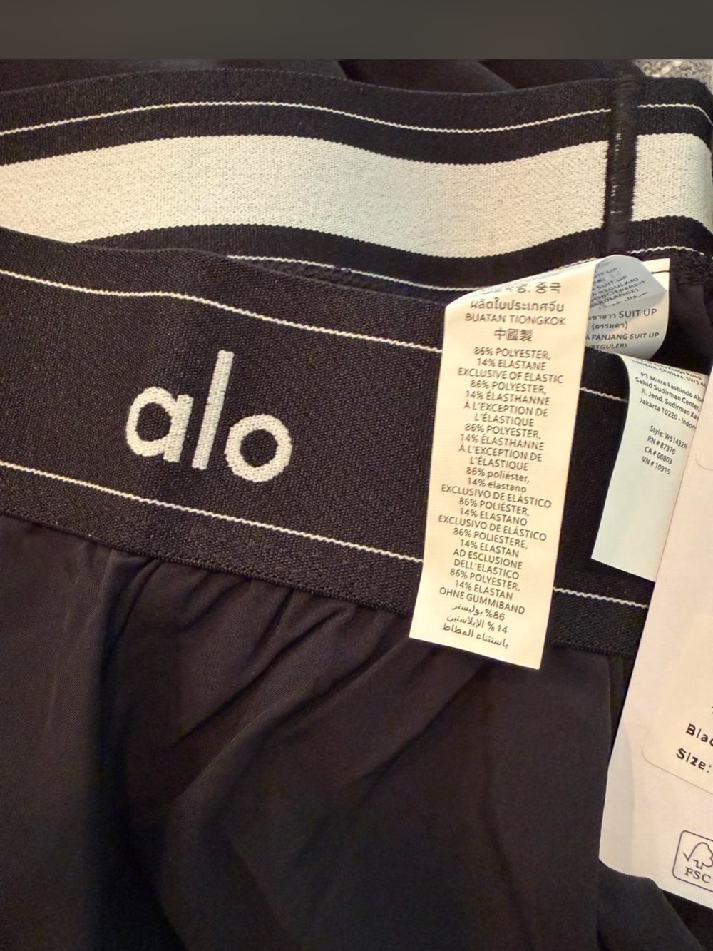 Alo High-Rise Wide Leg Suit Up Trouser Pants in Black - Picture 4 of 4